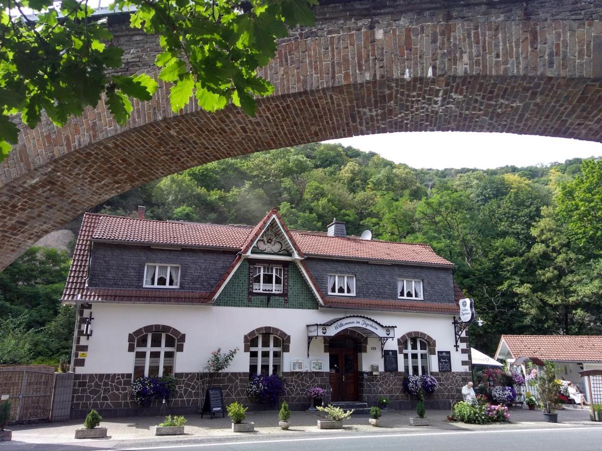 Schmoekermuehle Bed & Breakfast Andernach Ngoại thất bức ảnh
